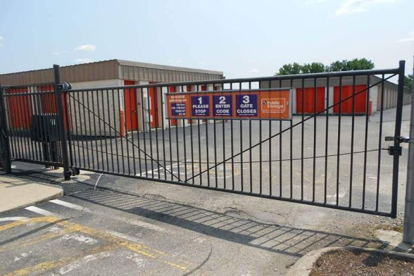 Public Storage - Cincinnati - 2555 E Kemper Rd - 2555 E Kemper Rd