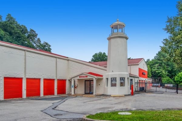 Public Storage - Newtown Square - 5085 West Chester Pike - 5085 West Chester Pike
