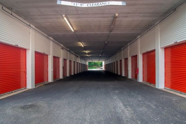 Public Storage - Newtown Square - 5085 West Chester Pike - 5085 West Chester Pike