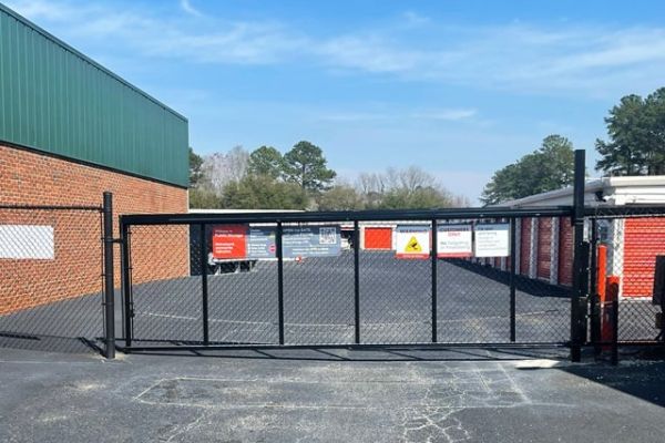 Public Storage - Sumter - 1143 N Guignard Dr - 1143 N Guignard Dr