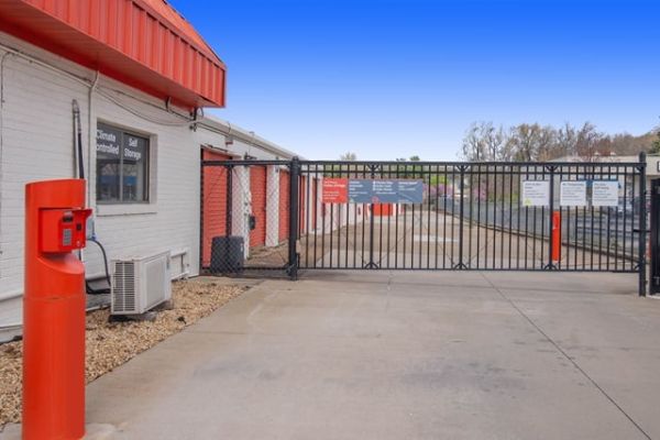 Public Storage - Richmond - 10110 Midlothian Tpke - 10110 Midlothian Tpke