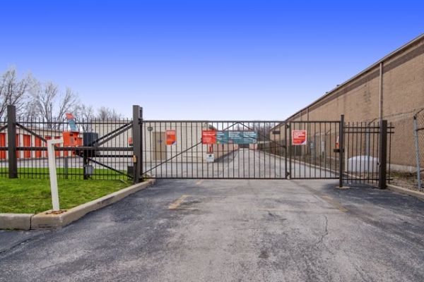 Public Storage - Alsip - 4849 W 115th Street - 4849 W 115th Street