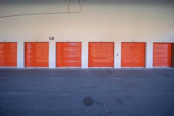 Public Storage - Alexandria - 370 Holland Lane - 370 Holland Lane
