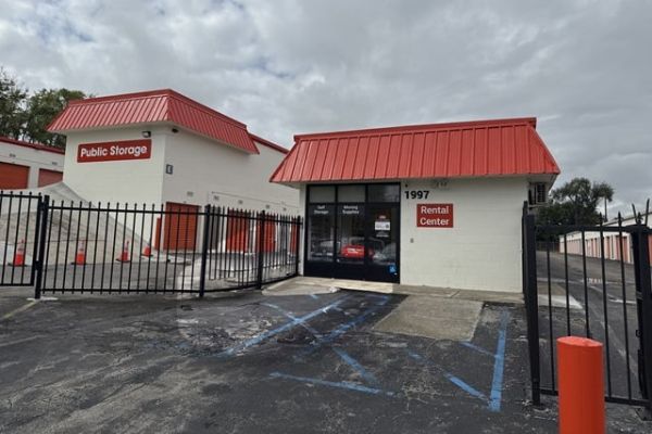 Public Storage - Nashville - 1997 Elm Hill Pike - 1997 Elm Hill Pike