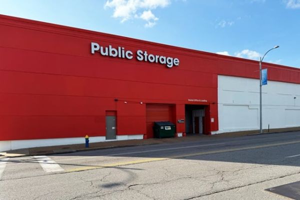 Public Storage - St Louis - 11 N Vandeventer Ave - 11 N Vandeventer Ave