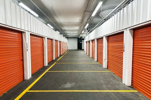 Public Storage - St Louis - 11 N Vandeventer Ave - 11 N Vandeventer Ave