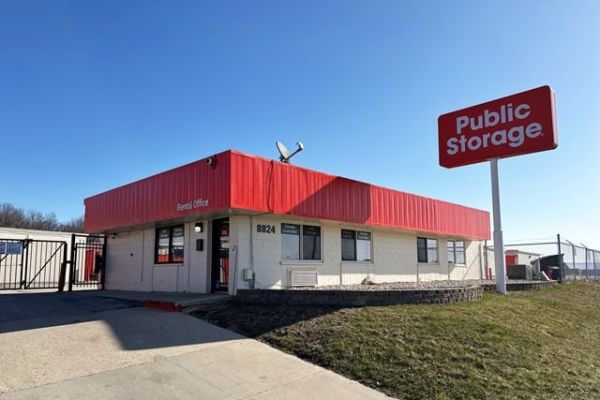 Public Storage - Milwaukee - 5730 N Lovers Lane Road - 5730 N Lovers Lane Road
