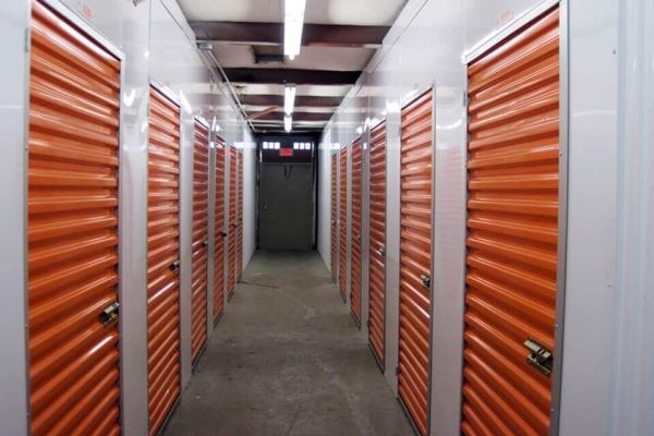 Public Storage - Milwaukee - 5730 N Lovers Lane Road - 5730 N Lovers Lane Road