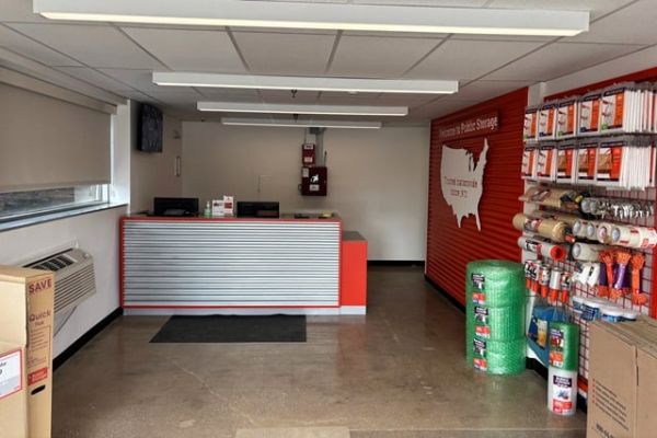 Public Storage - Schiller Park - 9700 W Irving Park Road - 9700 W Irving Park Road