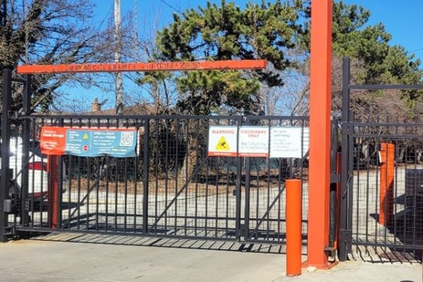 Public Storage - Schiller Park - 9700 W Irving Park Road - 9700 W Irving Park Road