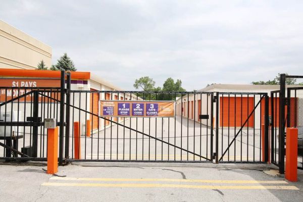 Public Storage - Naperville - 1010 E Ogden Ave - 1010 E Ogden Ave