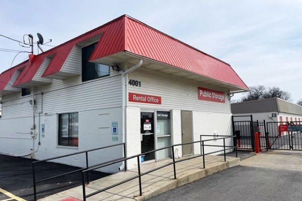 Public Storage - Hobart - 4001 W 37th Ave - 4001 W 37th Ave