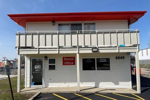Public Storage - Milwaukee - 6049 N 77th Street - 6049 N 77th Street
