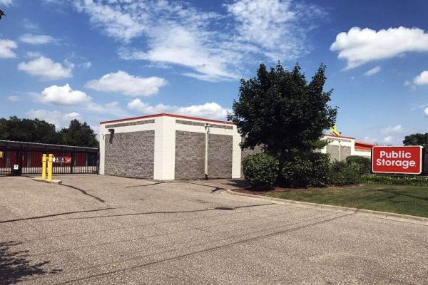 Public Storage - Rosemount - 2745 145th St W - 2745 145th St W