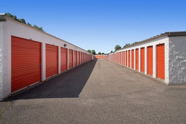 Public Storage - Rosemount - 15854 Chippendale Ave W - 15854 Chippendale Ave W