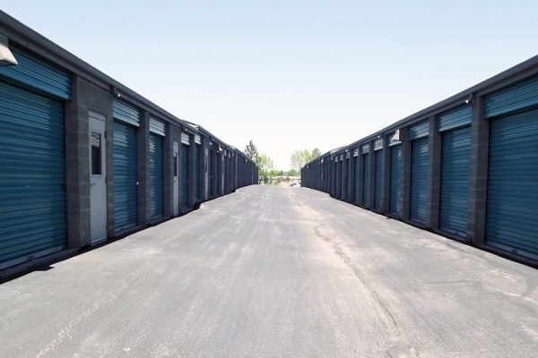 Public Storage - Lone Tree - 8812 Park Meadows Dr - 8812 Park Meadows Dr