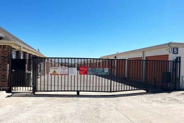 Public Storage - Oklahoma City - 9720 SW 15th St - 9720 SW 15th St