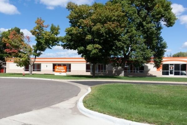 Public Storage - Edina - 7225 Bush Lake Rd - 7225 Bush Lake Rd
