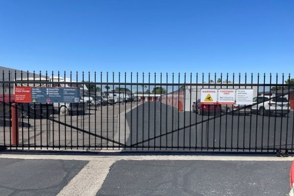 Public Storage - Mesa - 2640 S Alma School Rd - 2640 S Alma School Rd