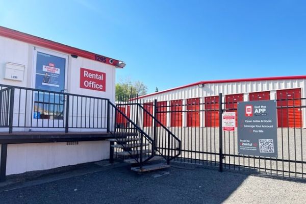 Public Storage - Reno - 1295 Selmi Drive - 1295 Selmi Drive