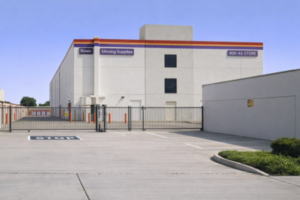 Public Storage - Artesia - 11635 Artesia Blvd - 11635 Artesia Blvd