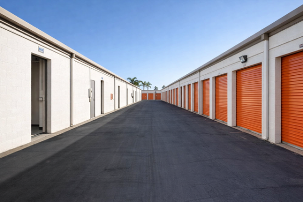 Public Storage - Pasadena - 150 N Halstead Street - 150 N Halstead Street