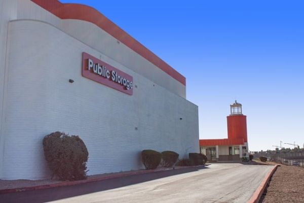 Public Storage - Scottsdale - 8889 E Desert Cove Ave - 8889 E Desert Cove Ave