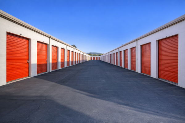 Public Storage - Orange - 601 N Main Street - 601 N Main Street