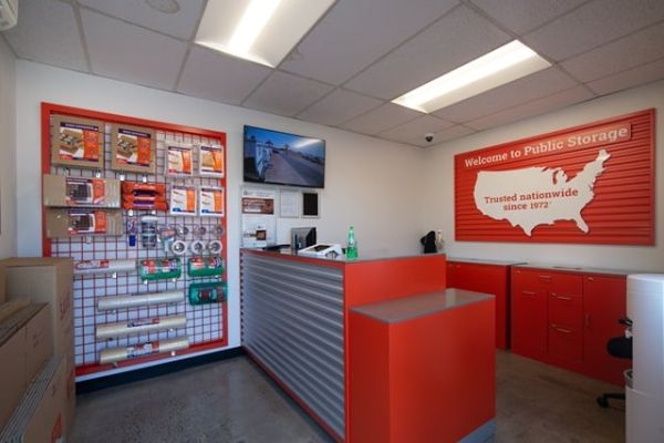Public Storage - Fresno - 5045 N Gates Ave - 5045 N Gates Ave