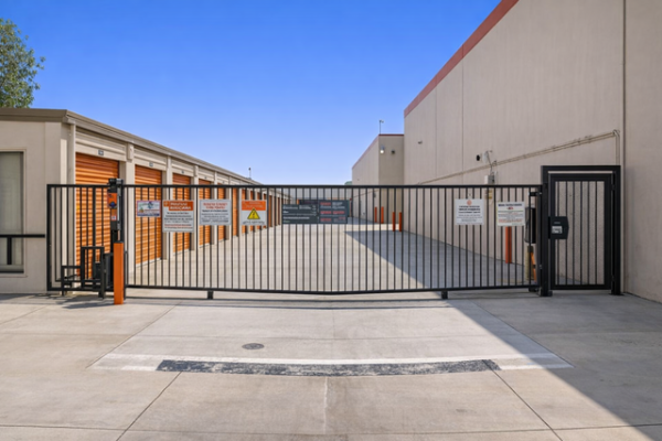 Public Storage - Van Nuys - 8200 Balboa Blvd - 8200 Balboa Blvd