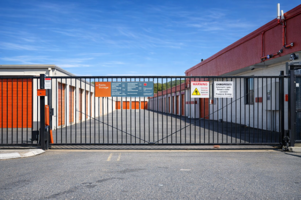 Public Storage - Portland - 7402 SE 92nd Ave - 7402 SE 92nd Ave