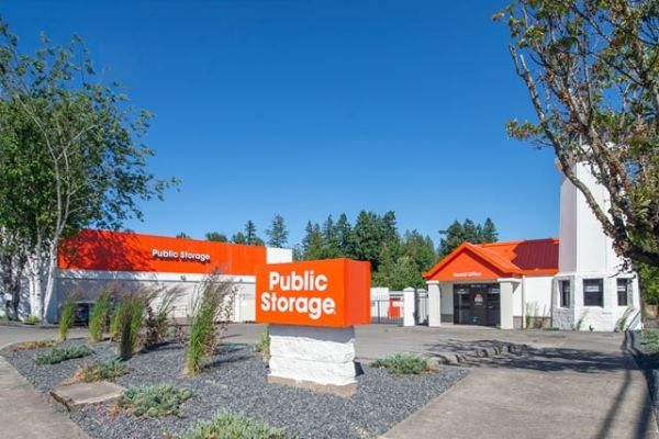 Public Storage - Hillsboro - 3075 SE Tualatin Valley Hwy - 3075 SE TV Hwy