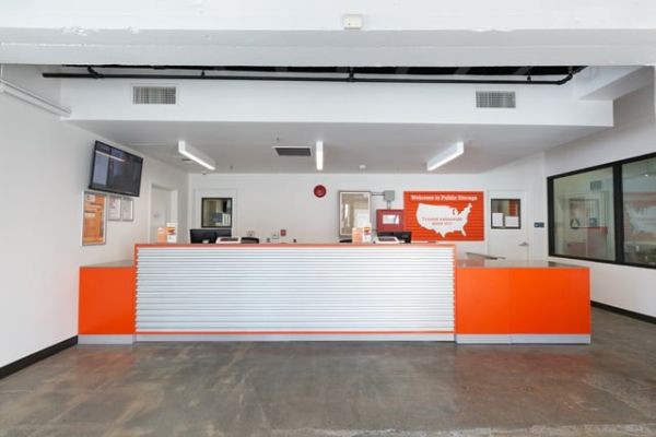 Public Storage - Los Angeles - 2500 W 6th St - 2500 W 6th St