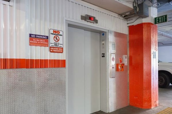 Public Storage - Los Angeles - 2500 W 6th St - 2500 W 6th St