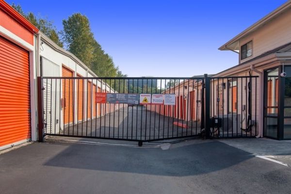 Public Storage - Bellevue - 1800 124th Ave NE - 1800 124th Ave NE