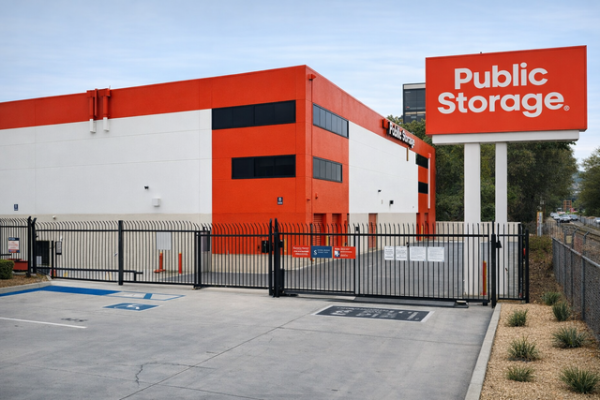 Public Storage - Calabasas - 23811 Ventura Blvd - 23811 Ventura Blvd