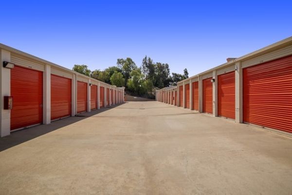 Public Storage - El Cajon - 3750 Willow Glen Drive - 3750 Willow Glen Drive