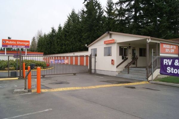Public Storage - Arlington - 3127 Smokey Point Dr - 3127 Smokey Point Dr