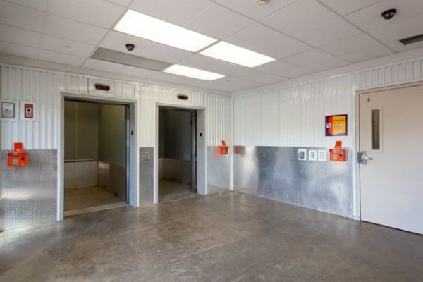 Public Storage - Honolulu - 1067 Kapiolani Blvd - 1067 Kapiolani Blvd