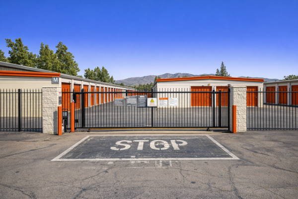 Public Storage - San Dimas - 211 W Allen Ave - 211 W Allen Ave
