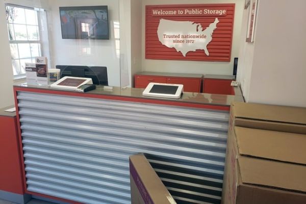 Public Storage - Sacramento - 8959 Pocket Road - 8959 Pocket Road