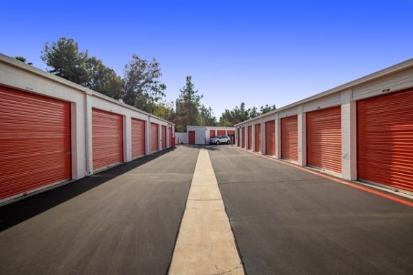 Public Storage - West Covina - 2710 E Garvey Ave S - 2710 E Garvey Ave S