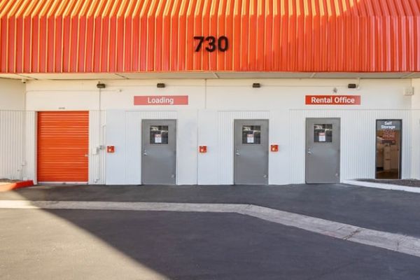 Public Storage - Pomona - 730 E 1st St - 730 E 1st St