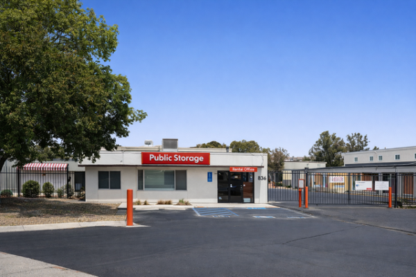 Public Storage - Livermore - 836 E Airway Blvd - 836 E Airway Blvd