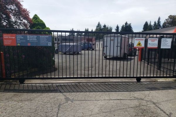 Public Storage - Burien - 18041 Des Moines Memorial Dr - 18041 Des Moines Memorial Dr