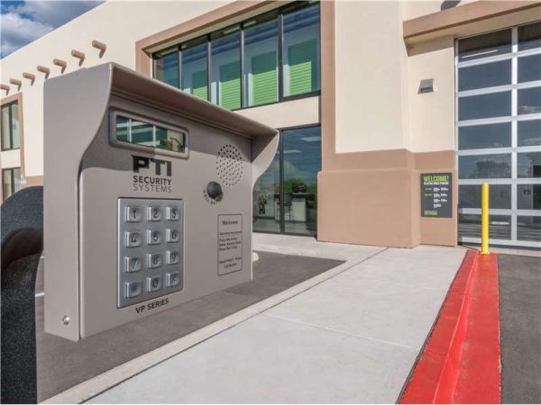 Extra Space Storage - 8941 - Santa Fe - Rodeo Park Dr E - 2977 Rodeo Park Drive East