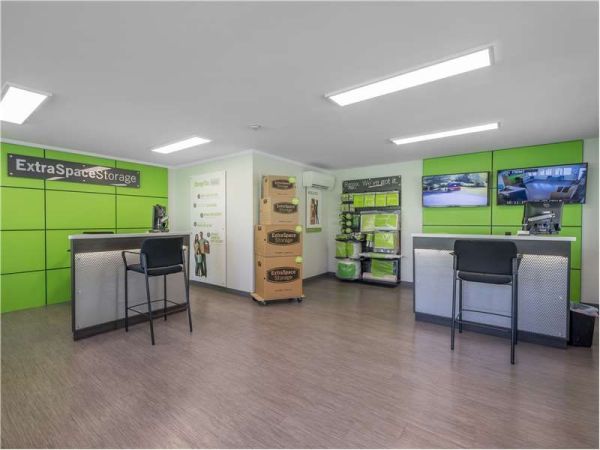 Extra Space Storage - 1546 - Billerica - Rangeway Rd - 225 Rangeway Road