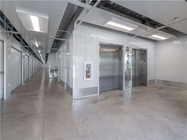 Extra Space Storage - 7294 - Ft Myers - 16641 S Tamiami Trl - 16641 South Tamiami Trail