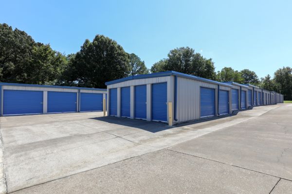 Econo Mini Storage - 1594 Coleman Dr