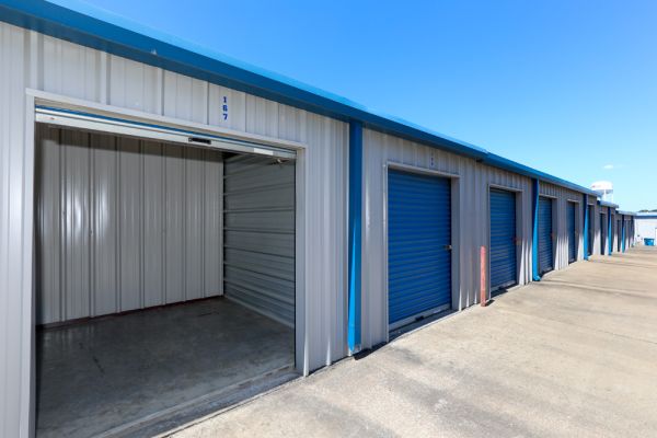 Econo Mini Storage - 1594 Coleman Dr